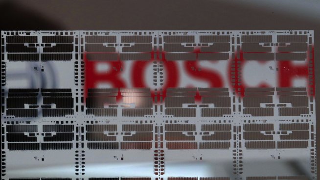 Bosch купува американски производител на чипове, влага 1,5 млрд. долара в негов завод