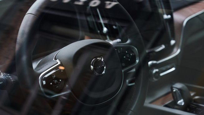 Volvo понижи перспективата за продажбите на дребно поради охладеното търсене