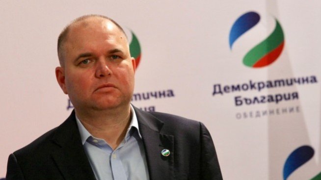 Владислав Панев: Решенията ще се вземат от кукловод на дивана