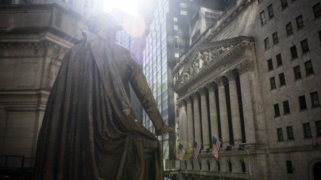 За първи път от февруари Dow и S&P 500 записват две поредни серии с ръстове