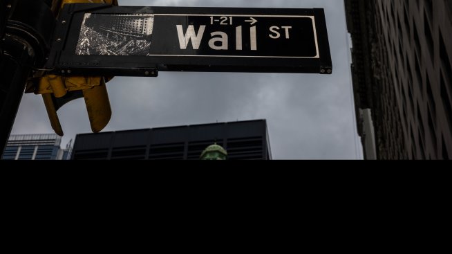 Wall Street започва петъчната сесия на червено след ново изказване на Тръмп за митата*