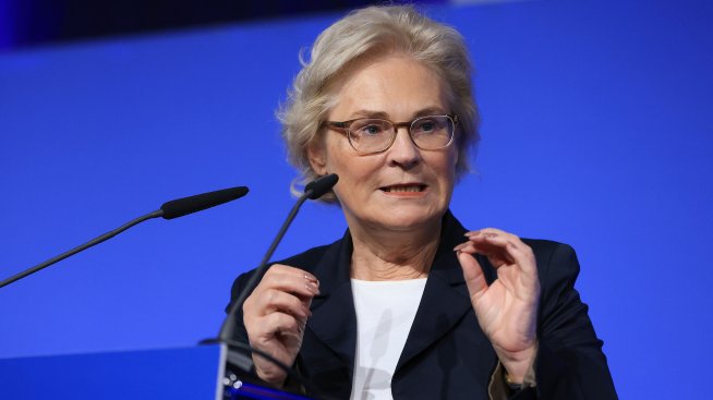 Bild: Германският министър на отбраната се готви да подаде оставка