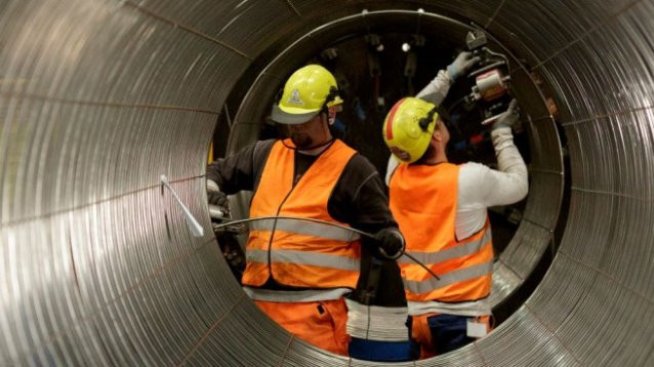 Промишленото производство в България започва да расте през април след шест месеца спад