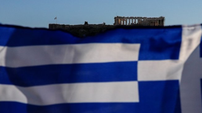 Moody's повиши кредитния рейтинг на Гърция с две степени