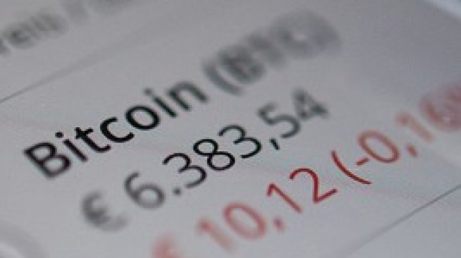 Цената на биткойна се определя само на 10 борси
