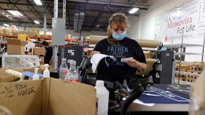 Ръстът на новите работни места в САЩ се забави значително през май