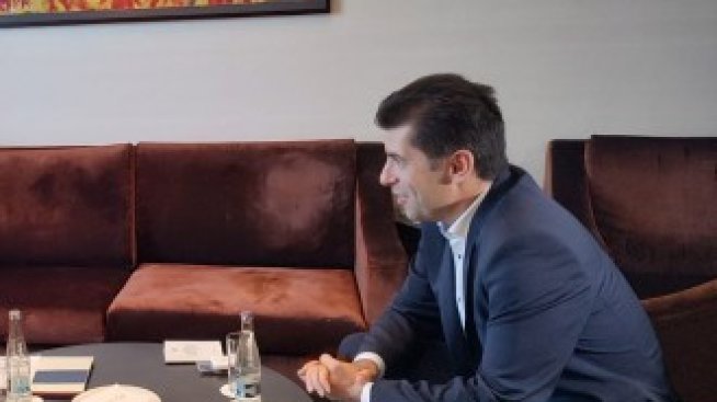 Петков: Единственото решение на войната е Русия да напусне напълно Украйна