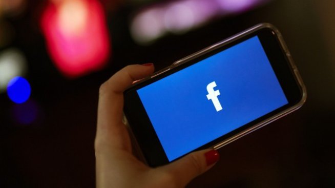 Проблемните публикации на служители във Facebook водят до все повече санкции от бизнеса