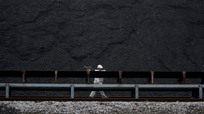 ИПИ: България изнася само суровини