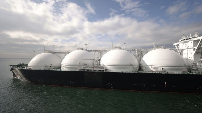 Италия изгражда плаващ терминал за втечнен газ край Тоскана