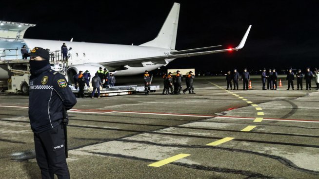 Президентът на Азербайджан: Разбилият се самолет е обстрелван от руска територия