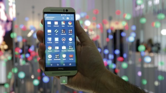 HTC представя новия си флагман на 12 април