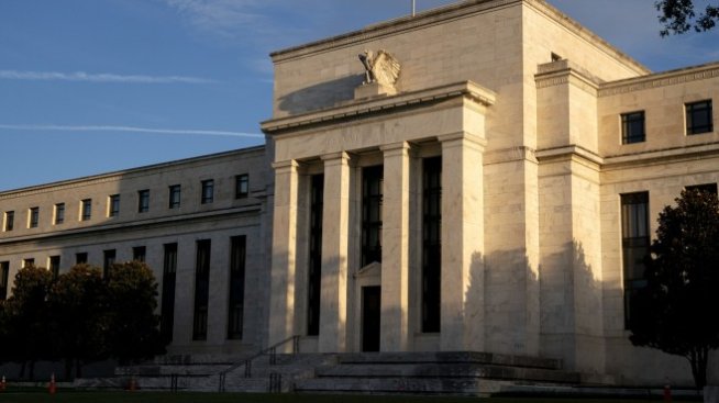 Ходовете на Русия в Украйна може да затруднят следващите стъпки на Фед