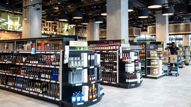 Производителите на спиртни напитки се изправят пред отрезвяващ коктейл от предизвикателства