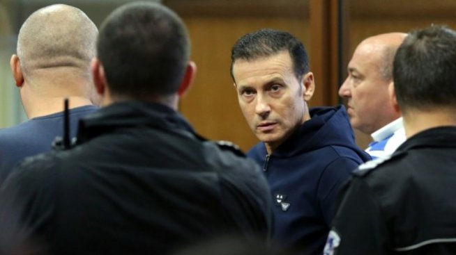 И ОЛАФ сигнализирана за Миню Стайков