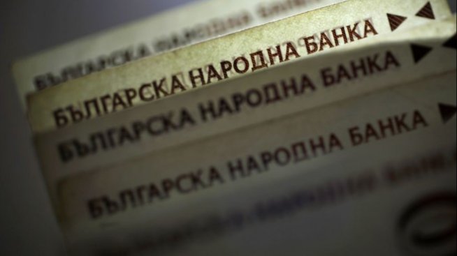 КЗП съди 9 дружества за бързи кредити