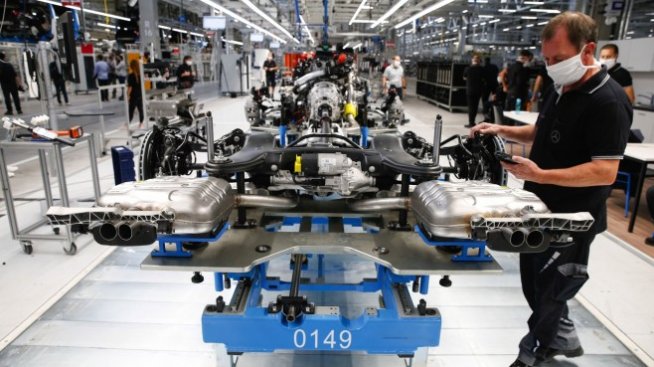 Германските фабрични поръчки нараснаха за втори пореден месец през февруари