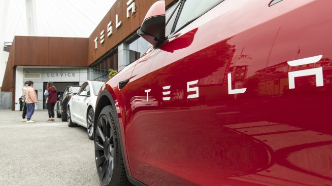 Tesla продължава ценовата война в Китай въпреки усилията на Пекин за примирие 