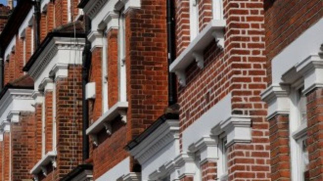 Рисковите ипотечни кредити растат в уязвимите на Brexit британски области