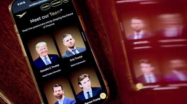 Тръмп отрече да е знаел, че шейх от Абу Даби е дал 500 млн. долара за дял в криптофирмата му