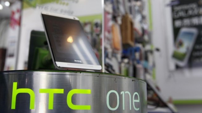 HTC привлича купувачи