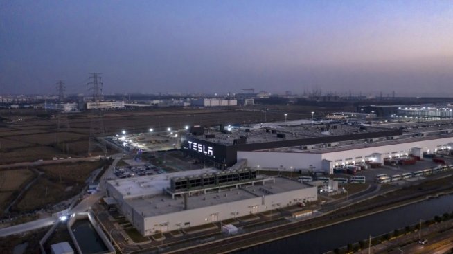 Tesla може да се откаже от плановете си за увеличаване на производството в Китай