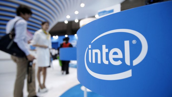 Звеното на Intel за производство на чипове записва все по-голяма оперативна загуба