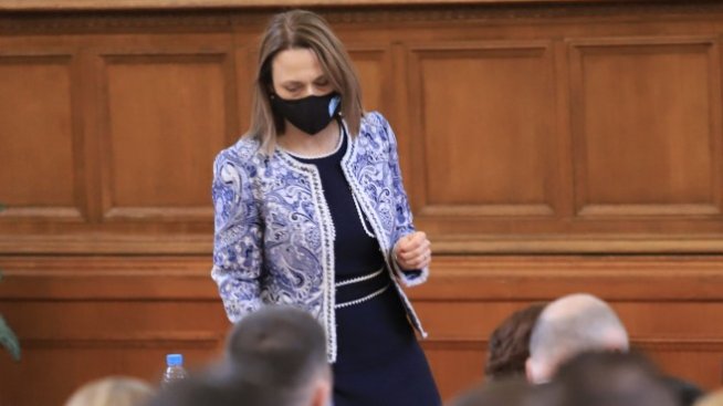 Ива Митева: Никога не съм действала политически