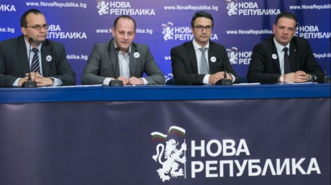 "Лукойл" държи над 90% от данъчните складове за бензин