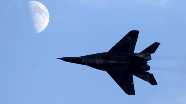 Парите за ремонт на изтребителите идват от неизразходени средства