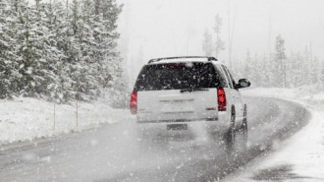 Какво не трябва да се прави с автомобила през зимата