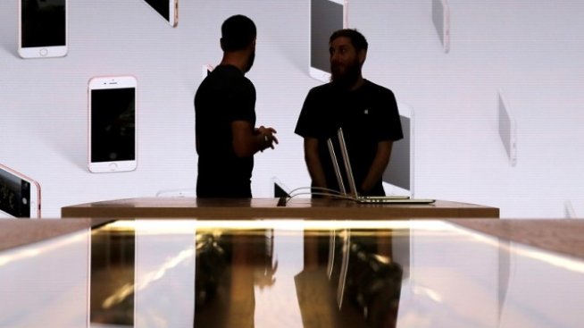 Apple купува стартъп за изкуствен интелект