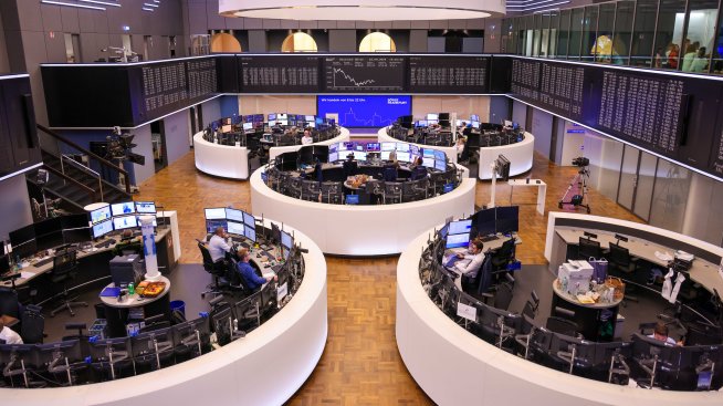 Европейските пазари отстъпиха от двуседмичния си връх след спада на енергийния сектор