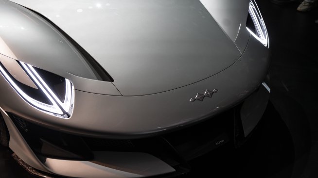 BYD се опитва да надгради имиджа си с фокус върху пистите и високите скорости