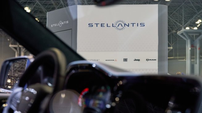 Тримесечните продажби на Stellantis растат с 12% до близо 1,4 млн. автомобила