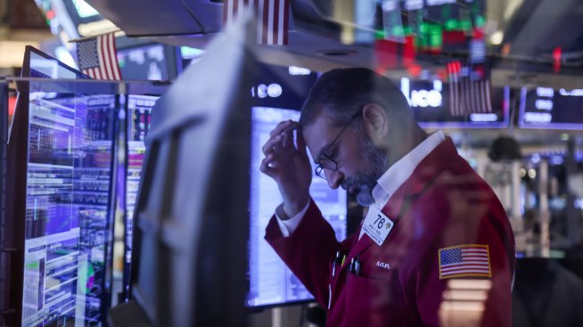 Липсата на яснота около войната с Иран отново помрачи търговията на Wall Street