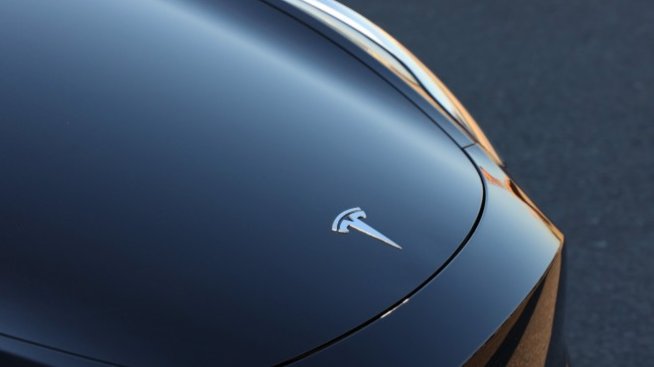 Tesla подготвя второ разделяне на акциите, търси одобрението на инвеститорите