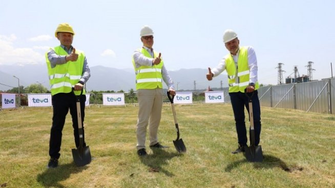 Teva инвестира 42 млн. долара в нова мощност за лекарства в завода в Дупница