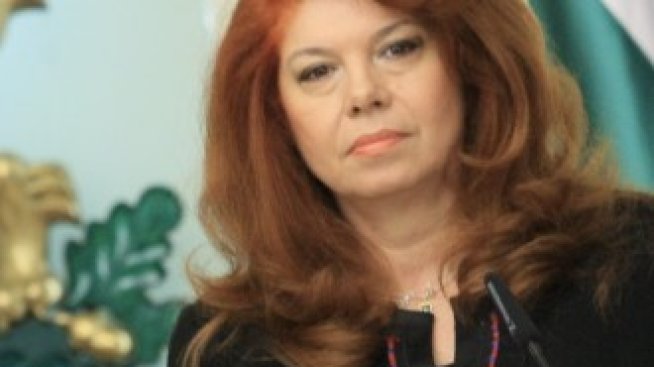 Илияна Йотова: Генерал Мутафчийски беше скрит, трябва да видим защо