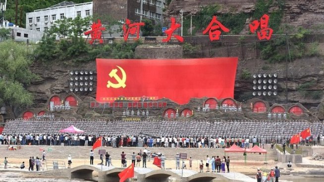 Китай изнася идеологическата борба навън