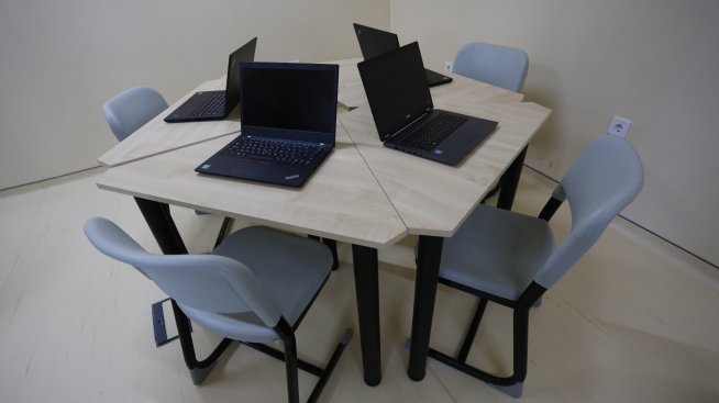 Какви са пречките пред дигиталната трансформация в българските училища?