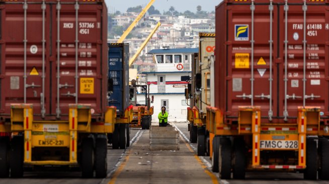 S&P потвърди кредитния рейтинг АА+ на САЩ благодарение на приходите от митата