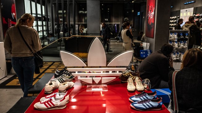 Турция глоби Adidas с 9,6 млн. долара за нарушения при определянето на цените