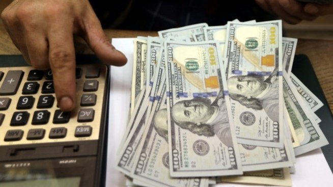 Низходящата тенденция при долара продължи и след заседанието на Фед