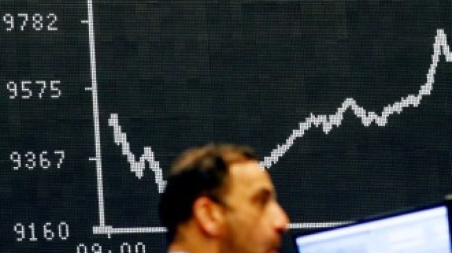 Европейските борси записаха първи месечен спад от март