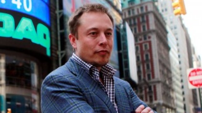 Space X е набрала над 1 млрд. долара за шест месеца