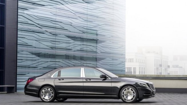 Daimler съобщи цените на новите модели Maybach 