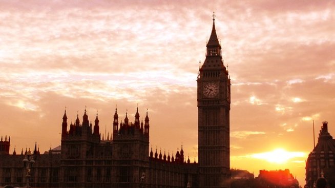 Защитници на Brexit искат Тереза Мей да гарантира бъдещето на европейците във Великобритания 