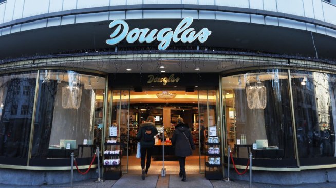 Веригата за парфюми Douglas отчете загуба за близо 125 млн. евро