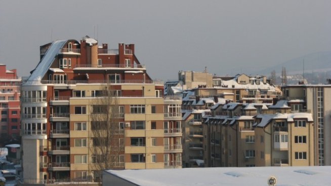 Все по-малко нови жилища излизат на пазара